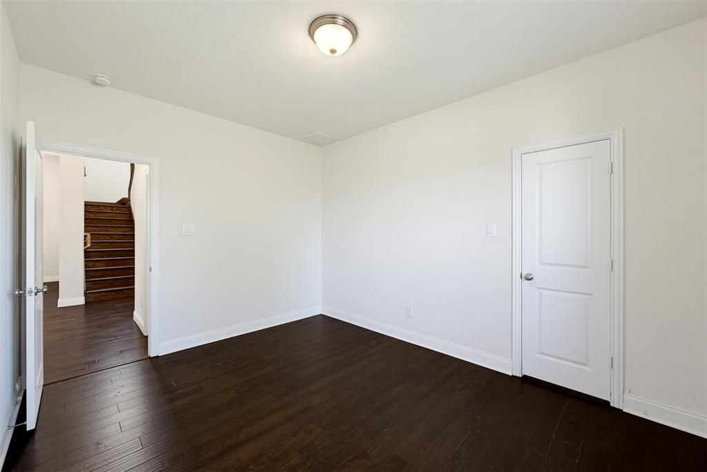 1920 Roundtree Circle Property Photo 22