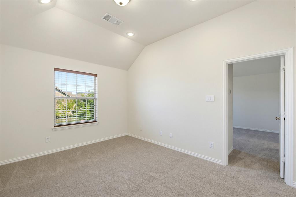 1920 Roundtree Circle Property Photo 29