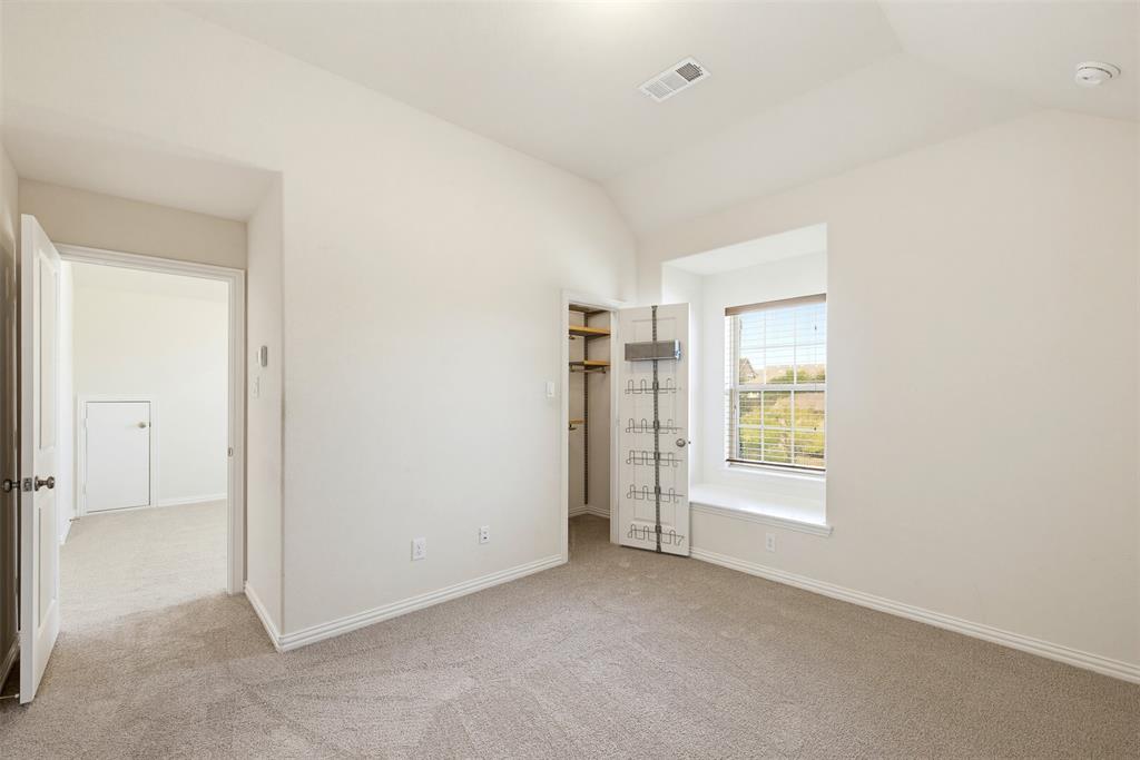 1920 Roundtree Circle Property Photo 30