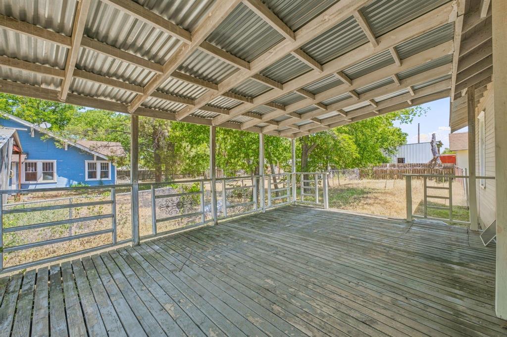 125 S Bell Street Property Photo 19