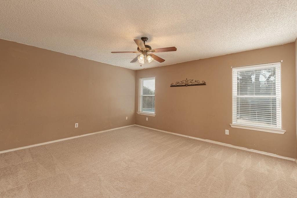 102 Fairway Lane Property Photo 15