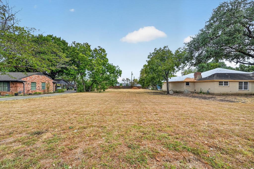 825 E Worth Street Property Photo 5