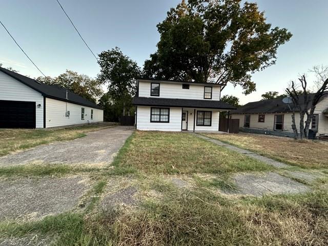 1312 E Collin Street Property Photo 1