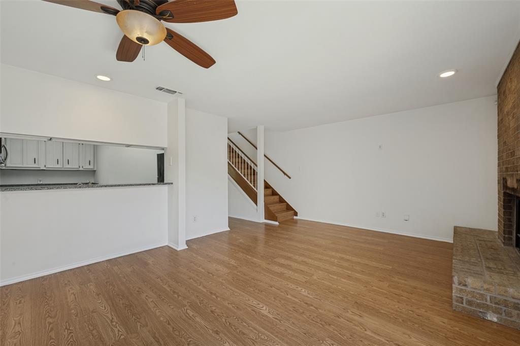 10 W Meadow Lane Property Photo 4