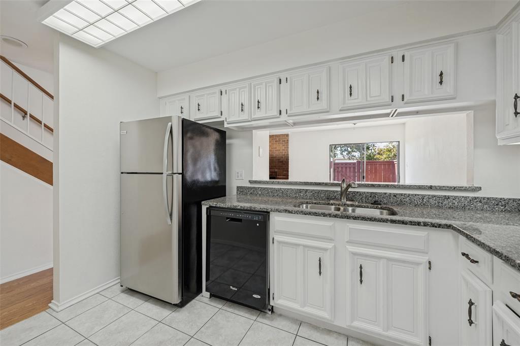 10 W Meadow Lane Property Photo 9