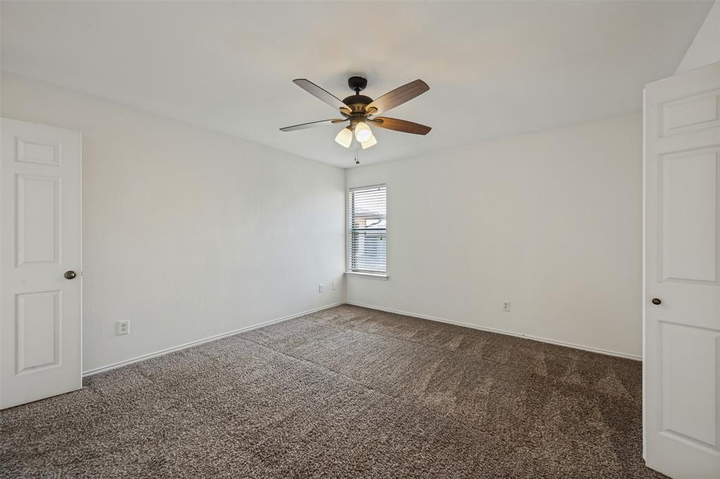 10 W Meadow Lane Property Photo 17