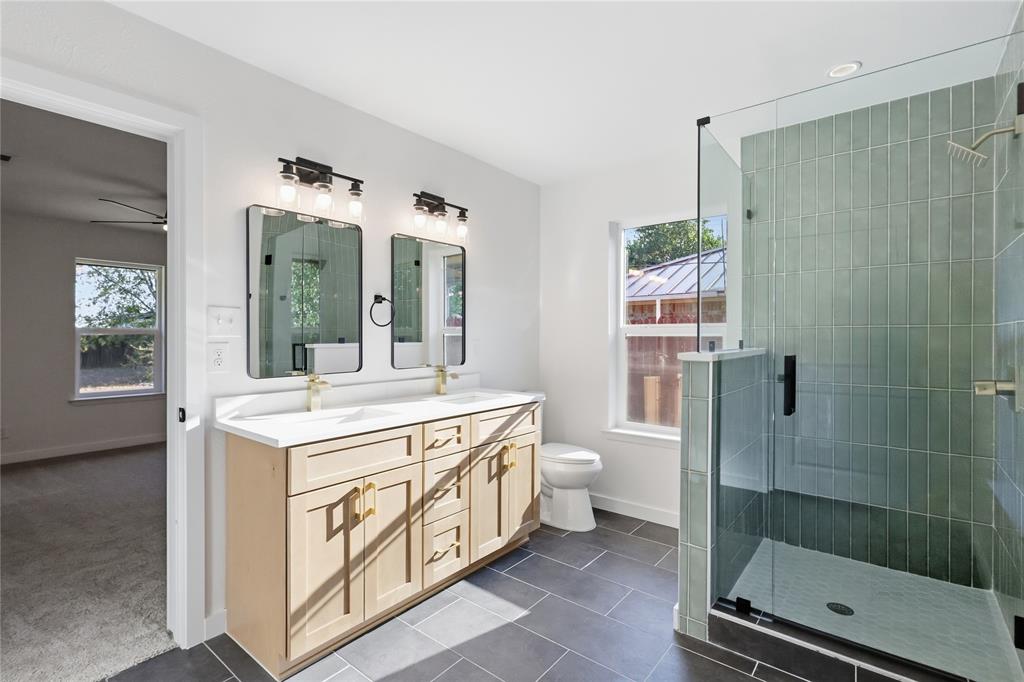 527 W Aubrey Street Property Photo 14