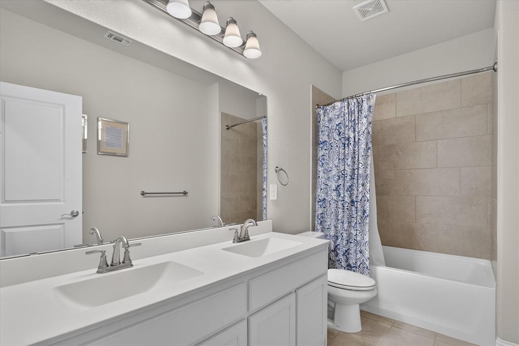 1070 Mickelson Drive Property Photo 35
