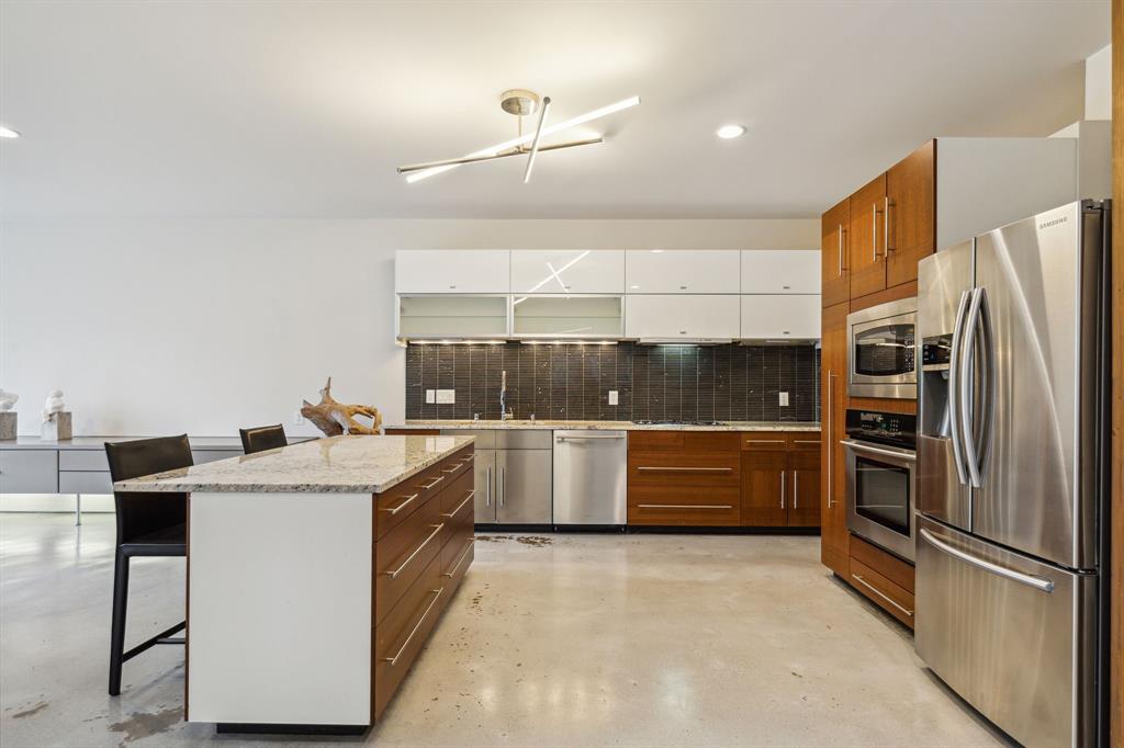 2913 Reagan Street Property Photo 11