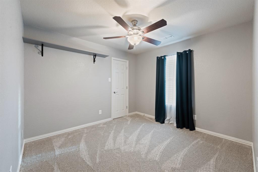 312 Nutmeg Property Photo 13