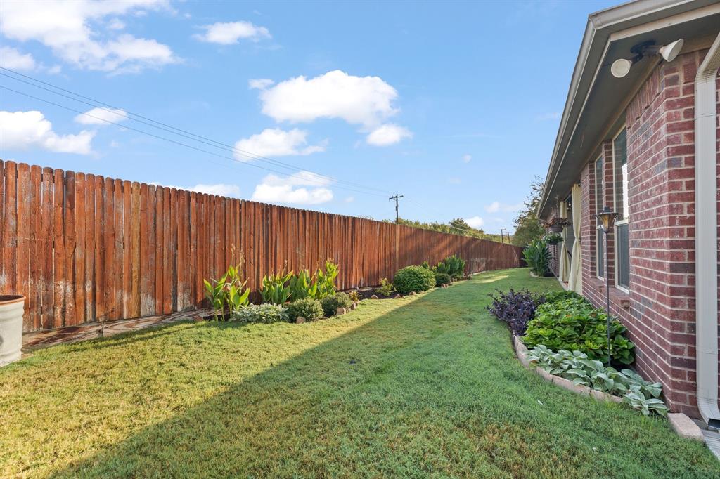 312 Nutmeg Property Photo 33