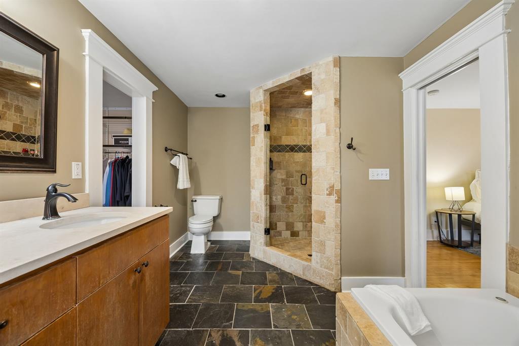 610 N Church Street Property Photo 15