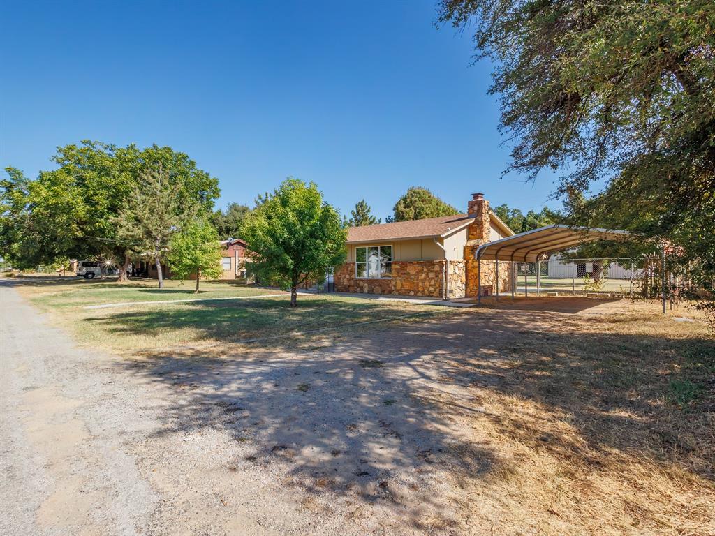 1604 Dublin Street Property Photo 3