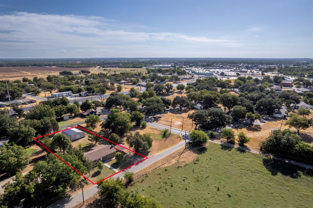 1604 Dublin Street Property Photo 6