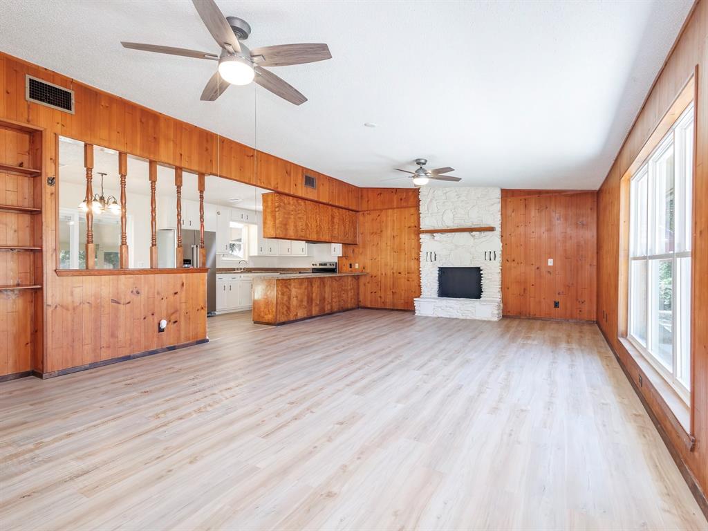 1604 Dublin Street Property Photo 9