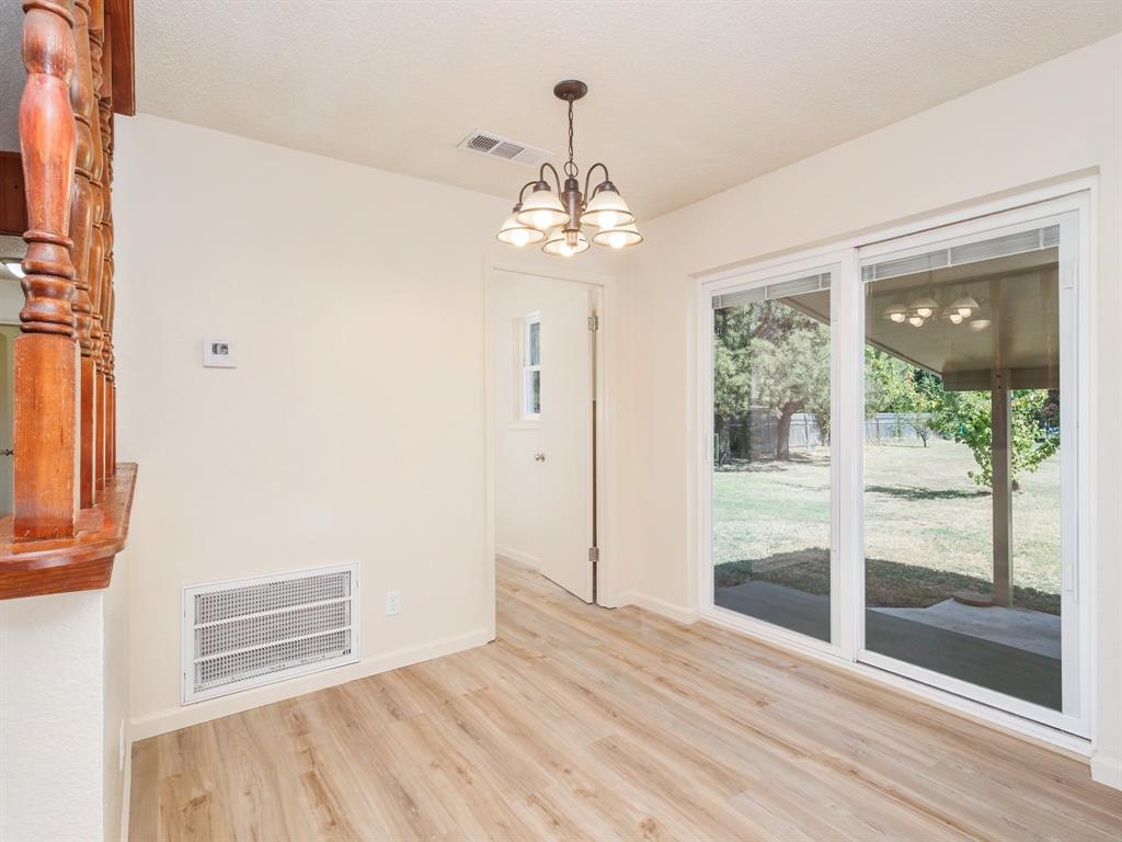 1604 Dublin Street Property Photo 13