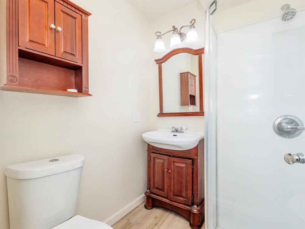 1604 Dublin Street Property Photo 17