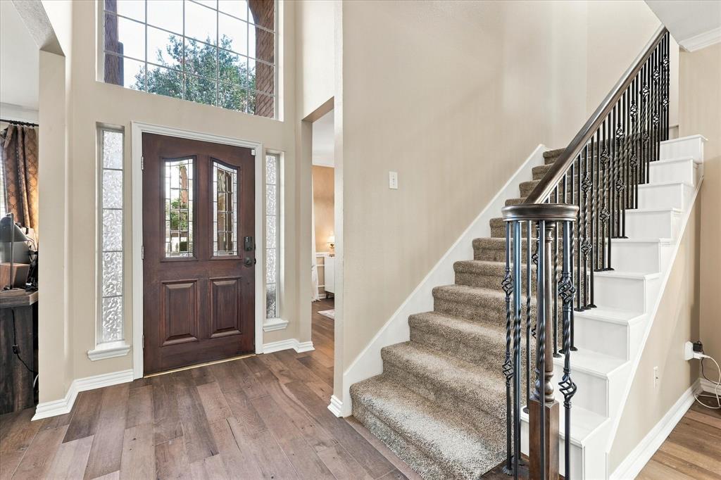 1125 Shadetree Lane Property Photo 4