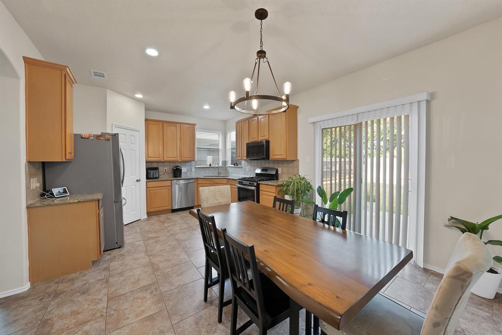 11005 Fawn Valley Drive Property Photo 6