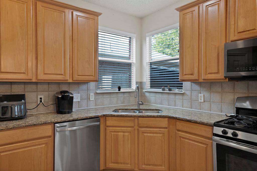 11005 Fawn Valley Drive Property Photo 8