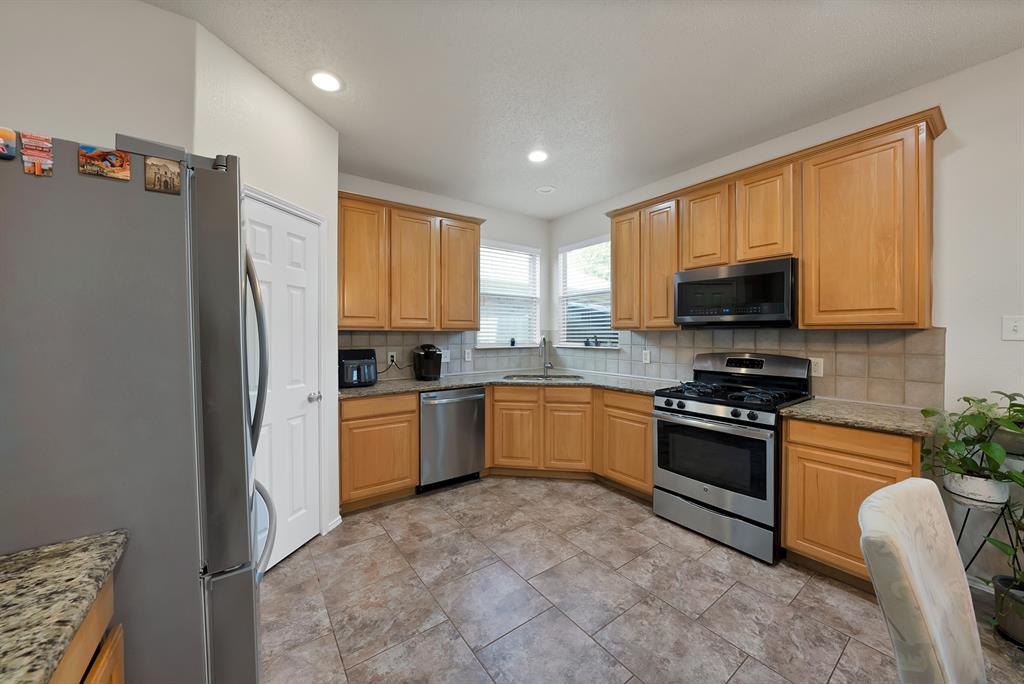11005 Fawn Valley Drive Property Photo 9