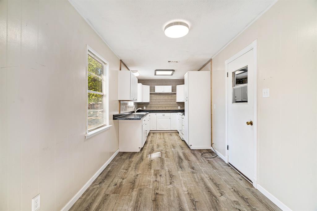 1165 22 Nd Property Photo 7