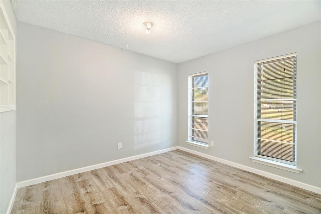 1165 22 Nd Property Photo 15