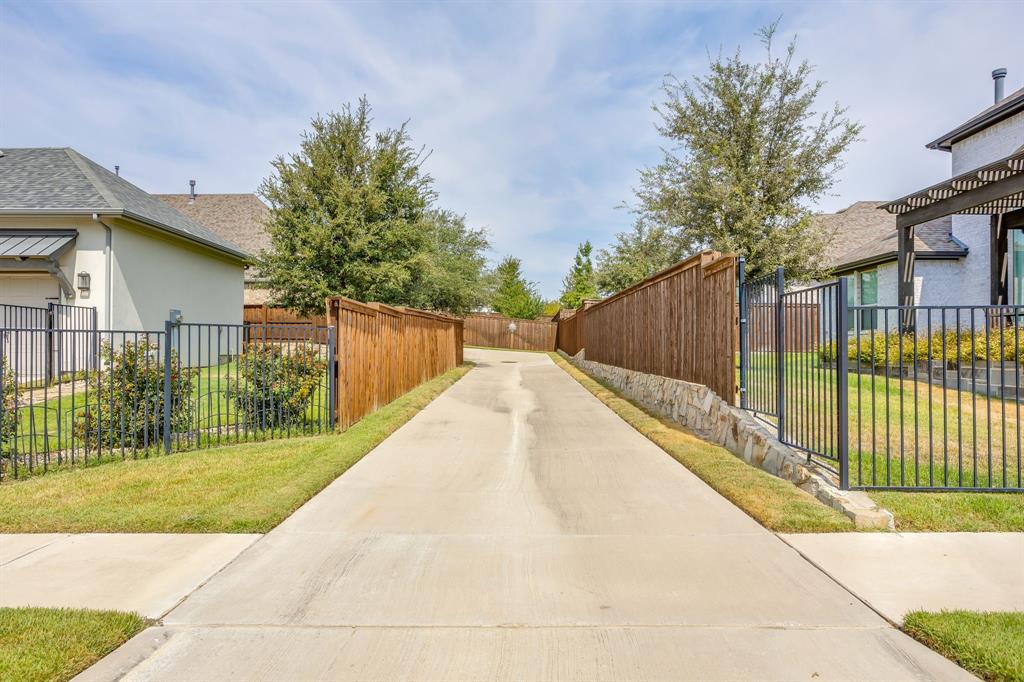 13708 Parkline Way Property Photo 23