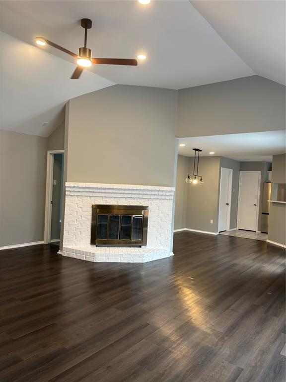 1120 Old Barn Lane Property Photo 2