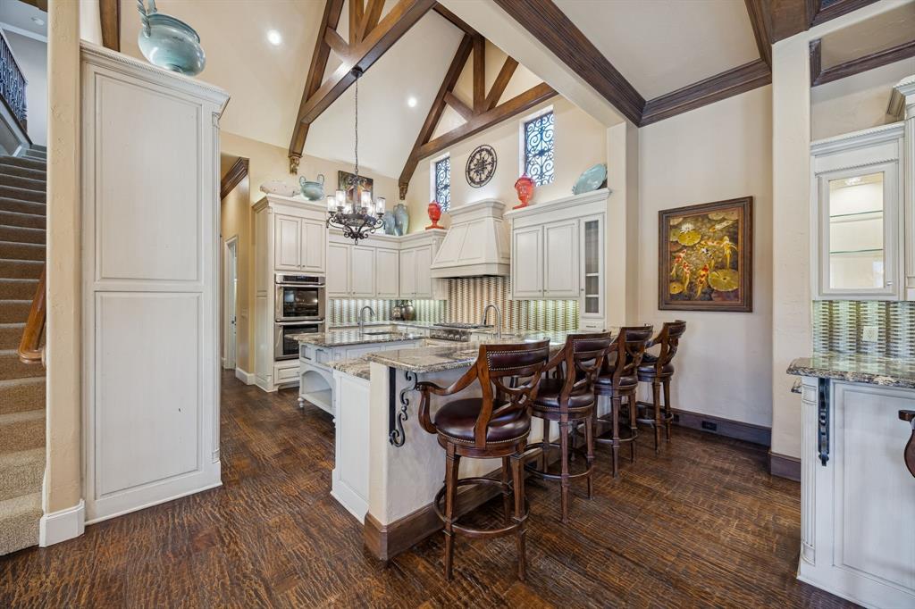 6640 Briar Ridge Lane Property Photo 10