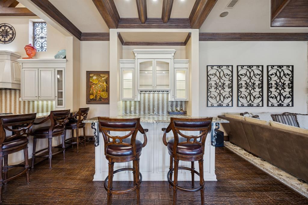 6640 Briar Ridge Lane Property Photo 13
