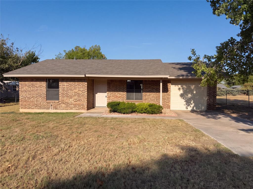 711 Vickie Drive Property Photo 1
