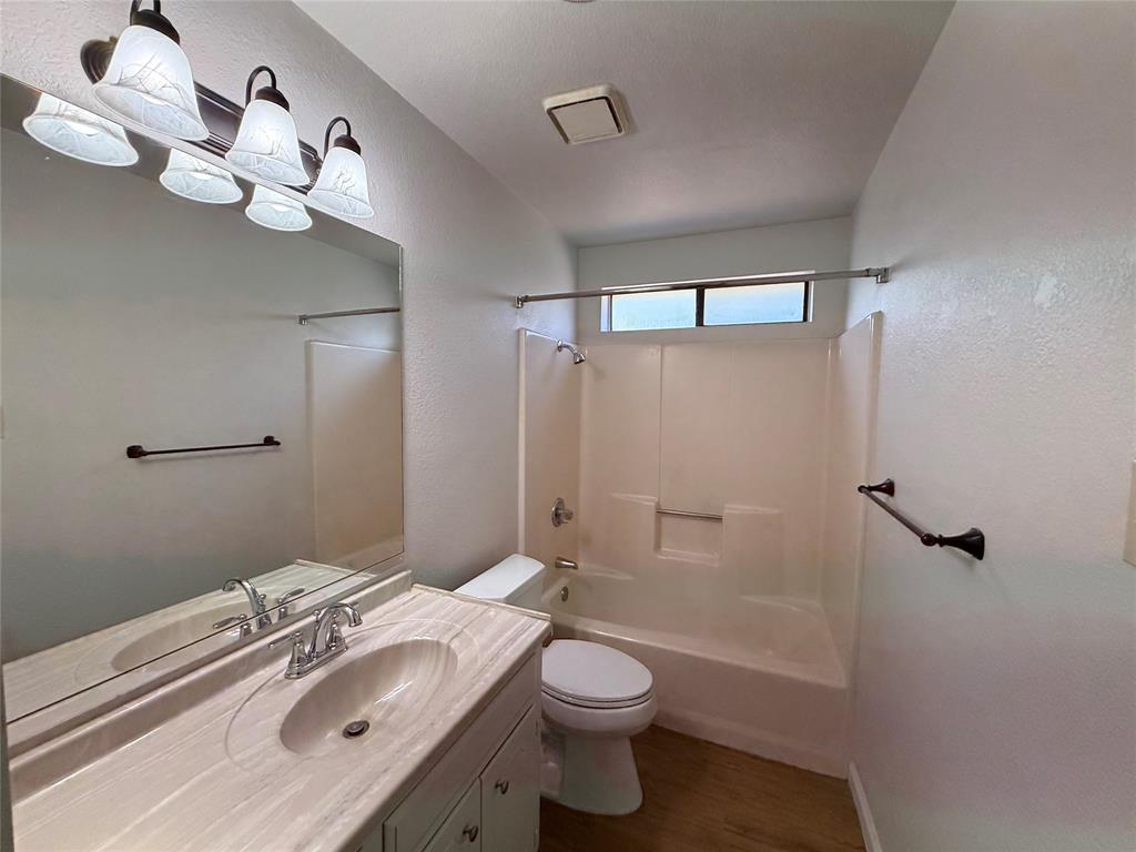 711 Vickie Drive Property Photo 13