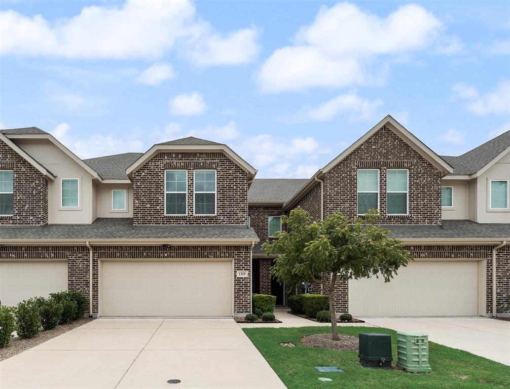 1319 Hill Country Place Property Photo 1