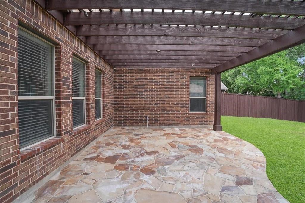 2407 Laguna Lane Property Photo 32