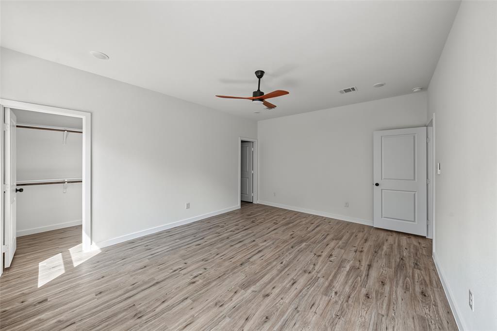 5824 Stonegate Circle Property Photo 10