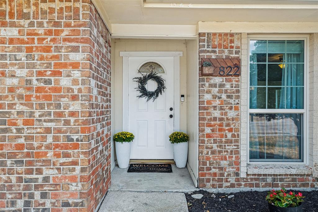 822 Century Park Drive Property Photo 3