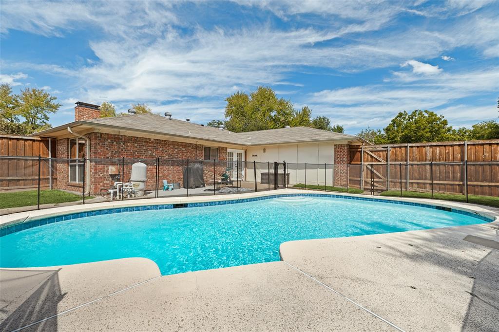 822 Century Park Drive Property Photo 25