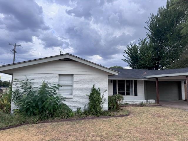 1702 Bristol Court Property Photo 1