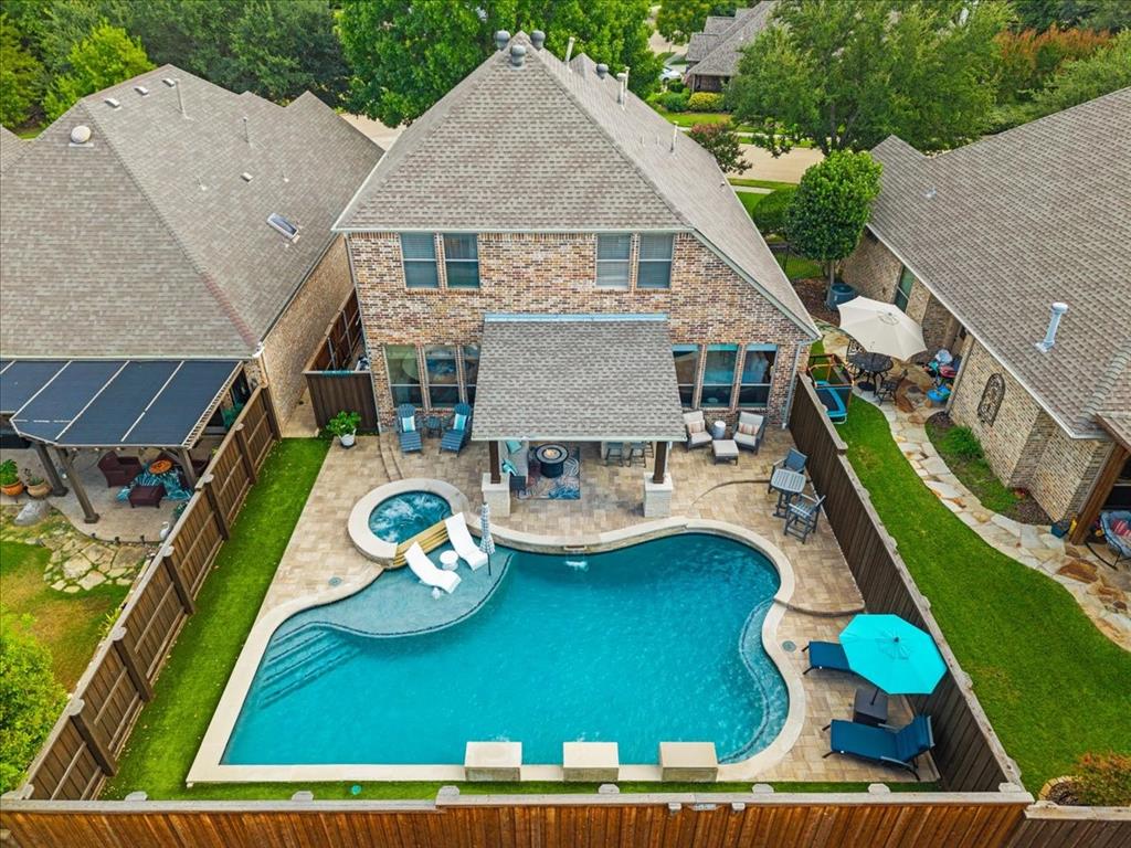 1900 Brookfield Way Property Photo 3