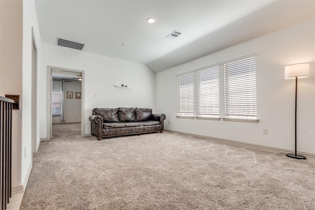 8833 Phoebe Road Property Photo 8