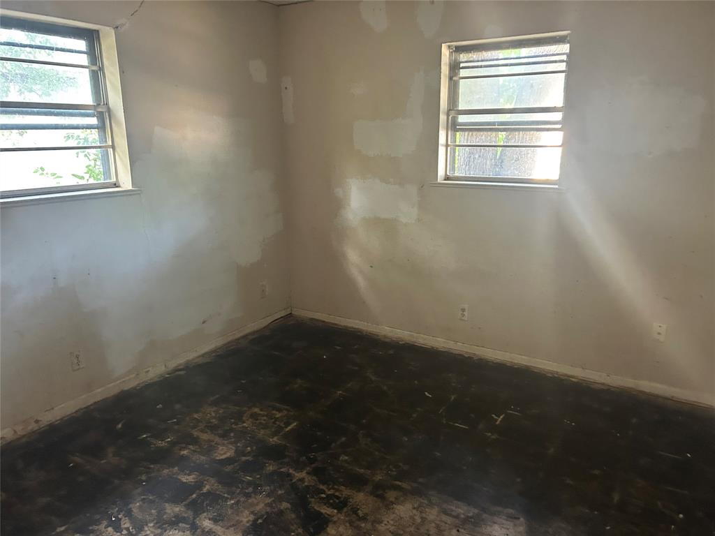 508 Parkway Drive Property Photo 11