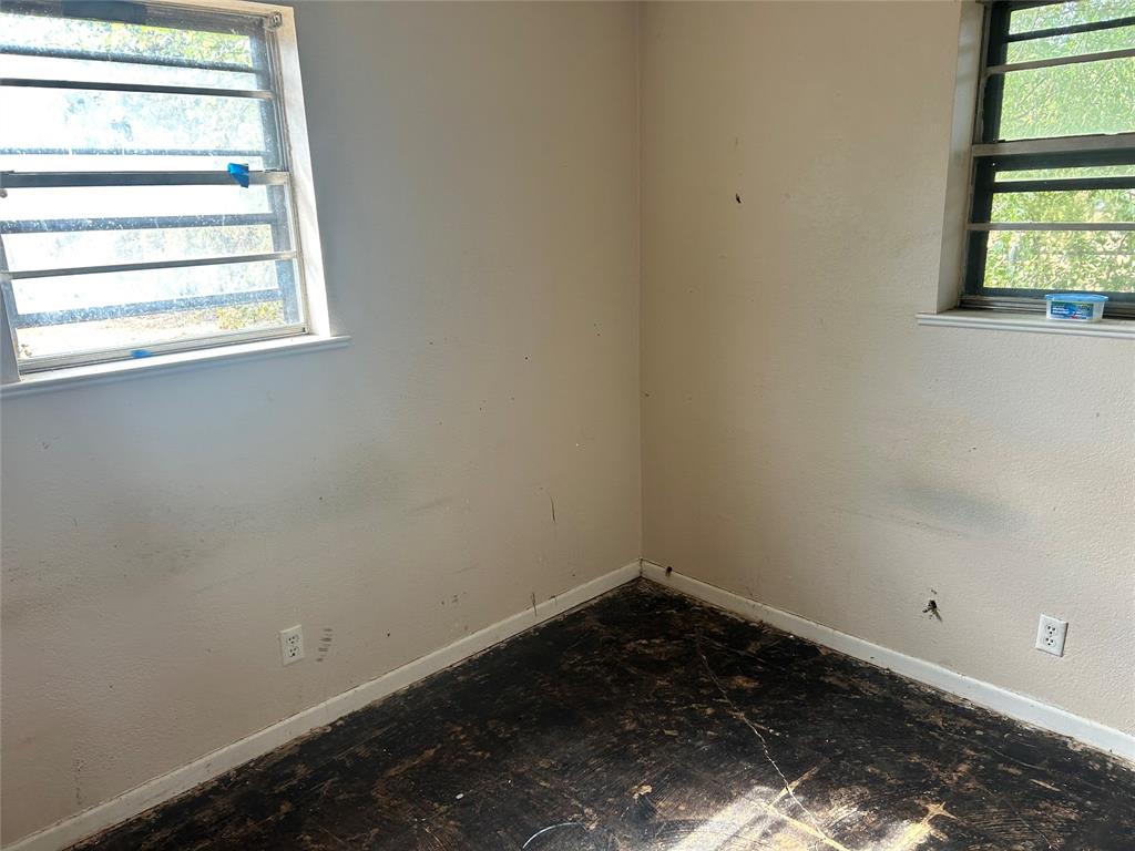 508 Parkway Drive Property Photo 13