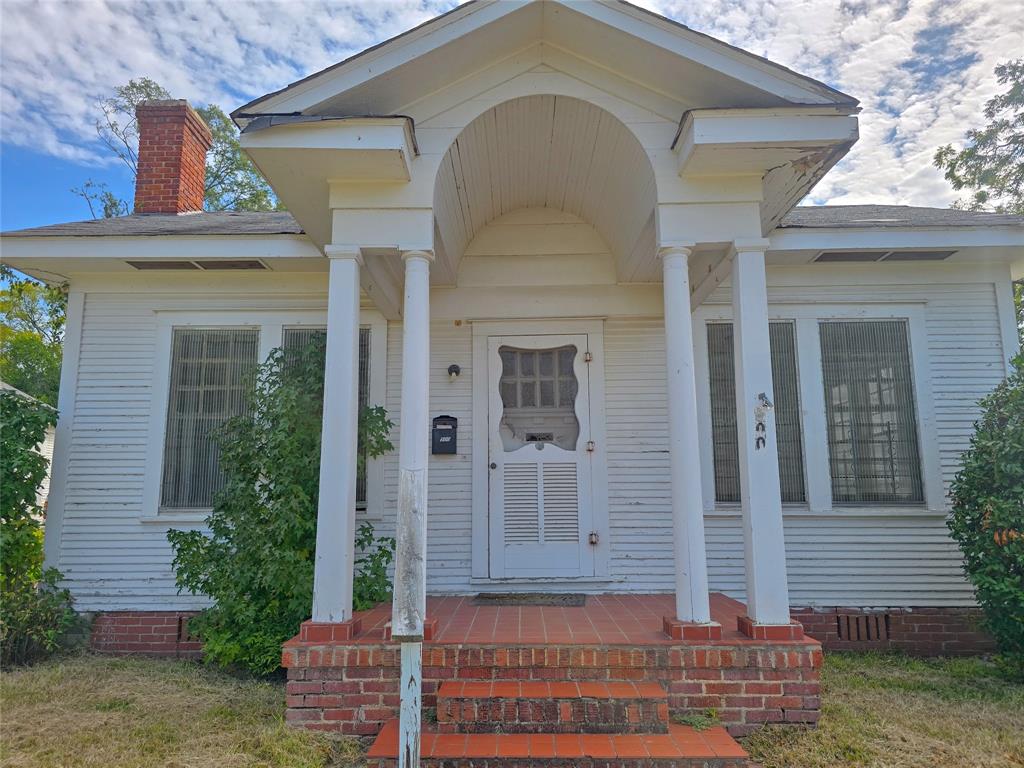 500 Richardson Street Property Photo 1
