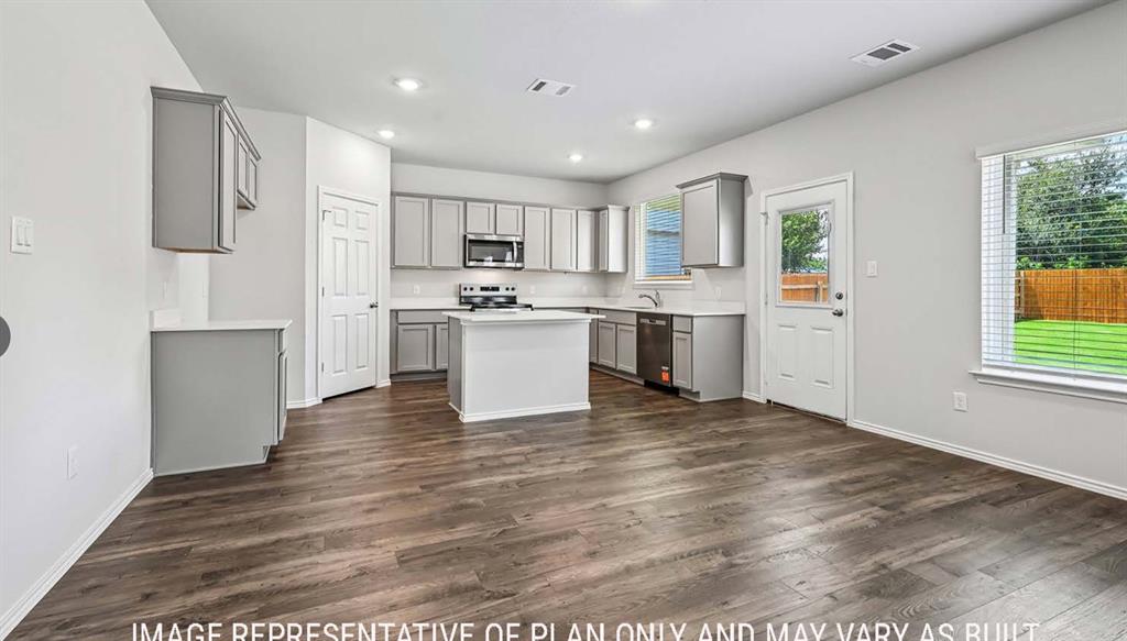 10400 Altair Drive Property Photo 8