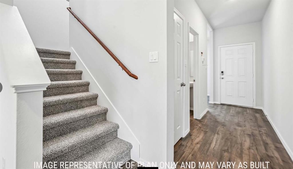 10400 Altair Drive Property Photo 11