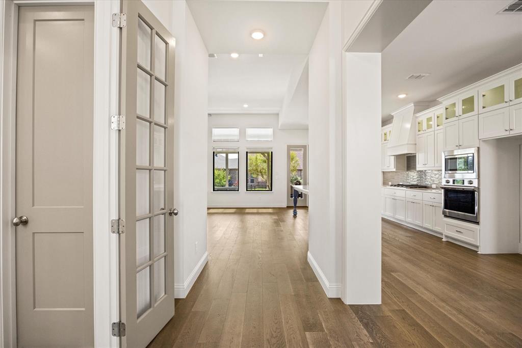 1109 Aviara Court Property Photo 4