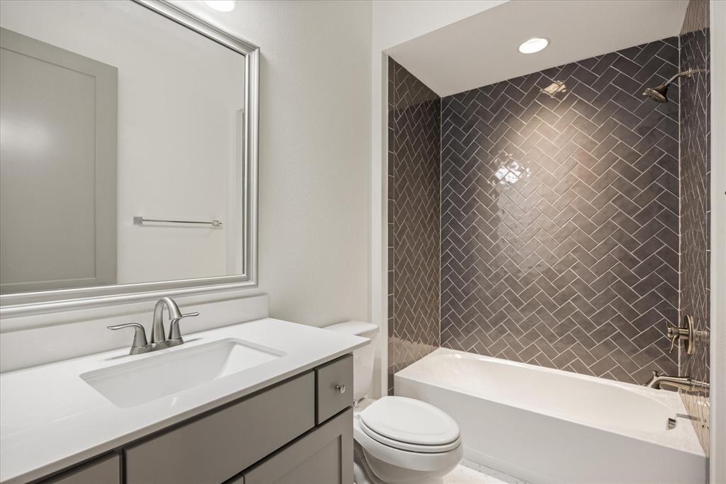 1109 Aviara Court Property Photo 23