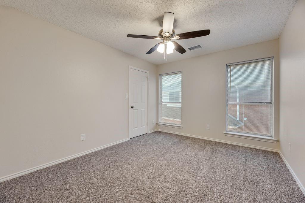 9021 Lakepointe Avenue Property Photo 11