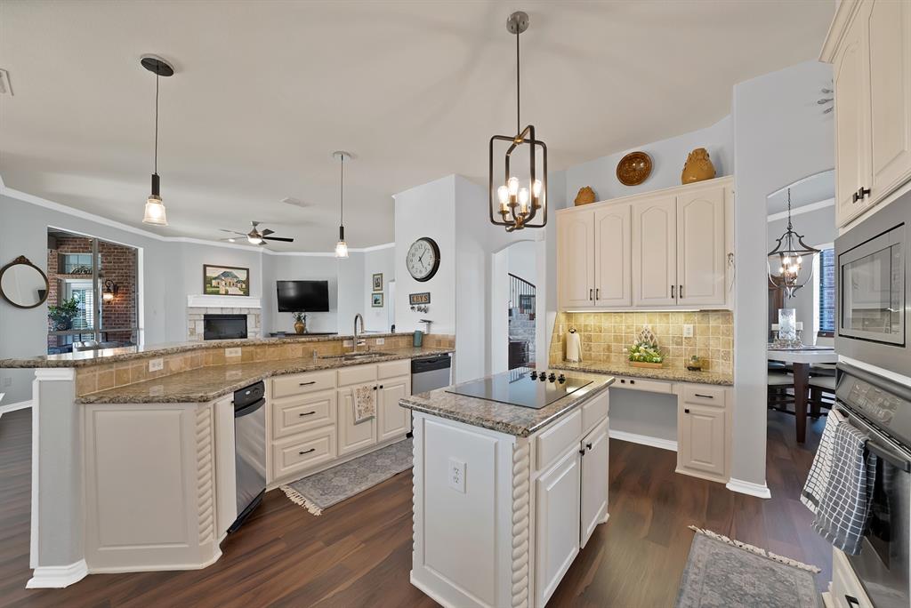 1611 Mustang Court Property Photo 10